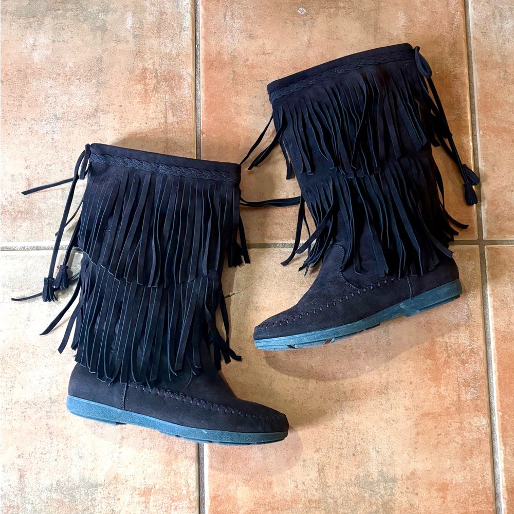 Rampage Fringe easy pull on Boot Moccasin type Size 6.5 Dark Brown fun sassy